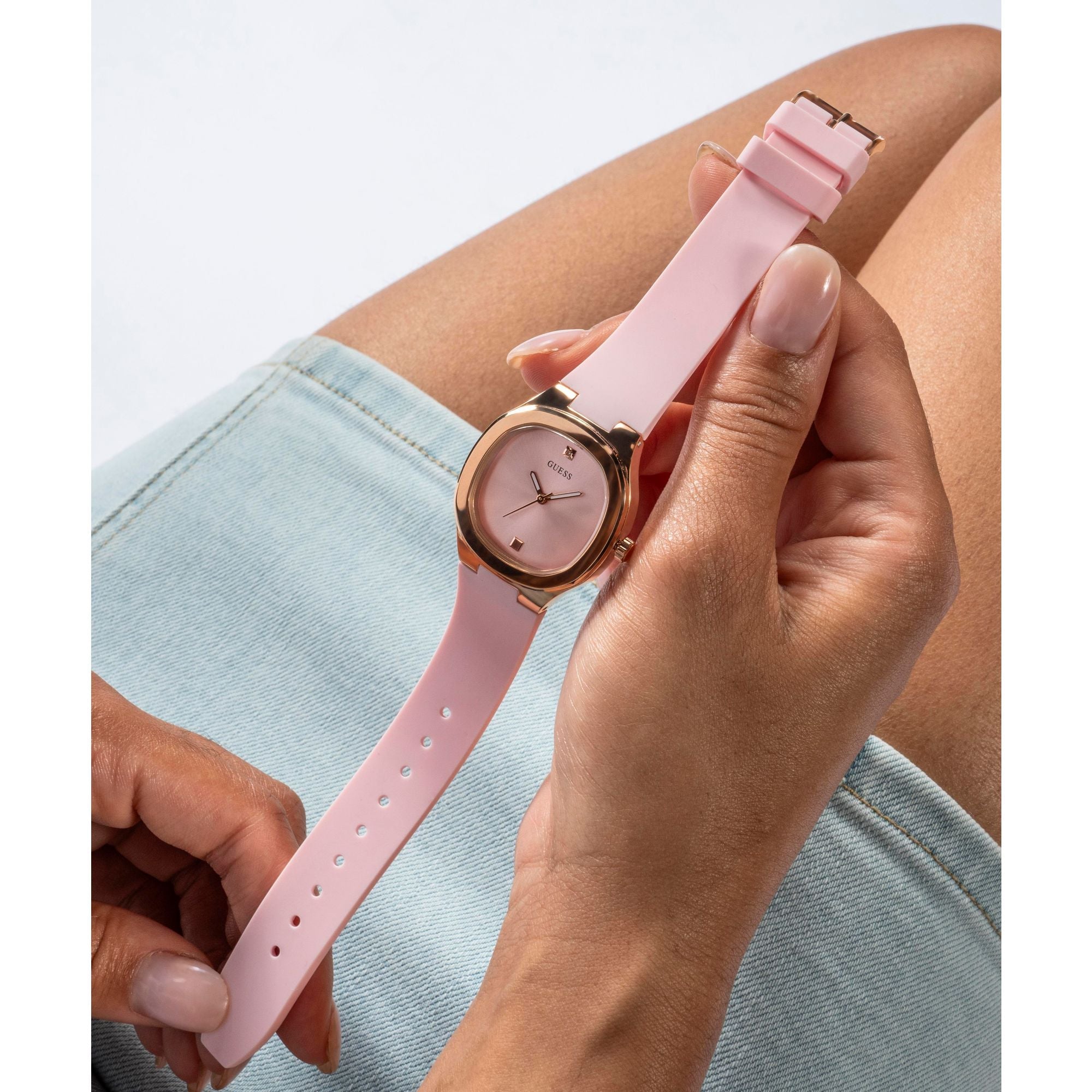 Guess GW0658L2