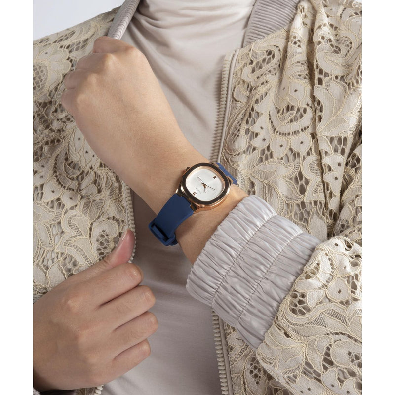 Guess GW0658L3