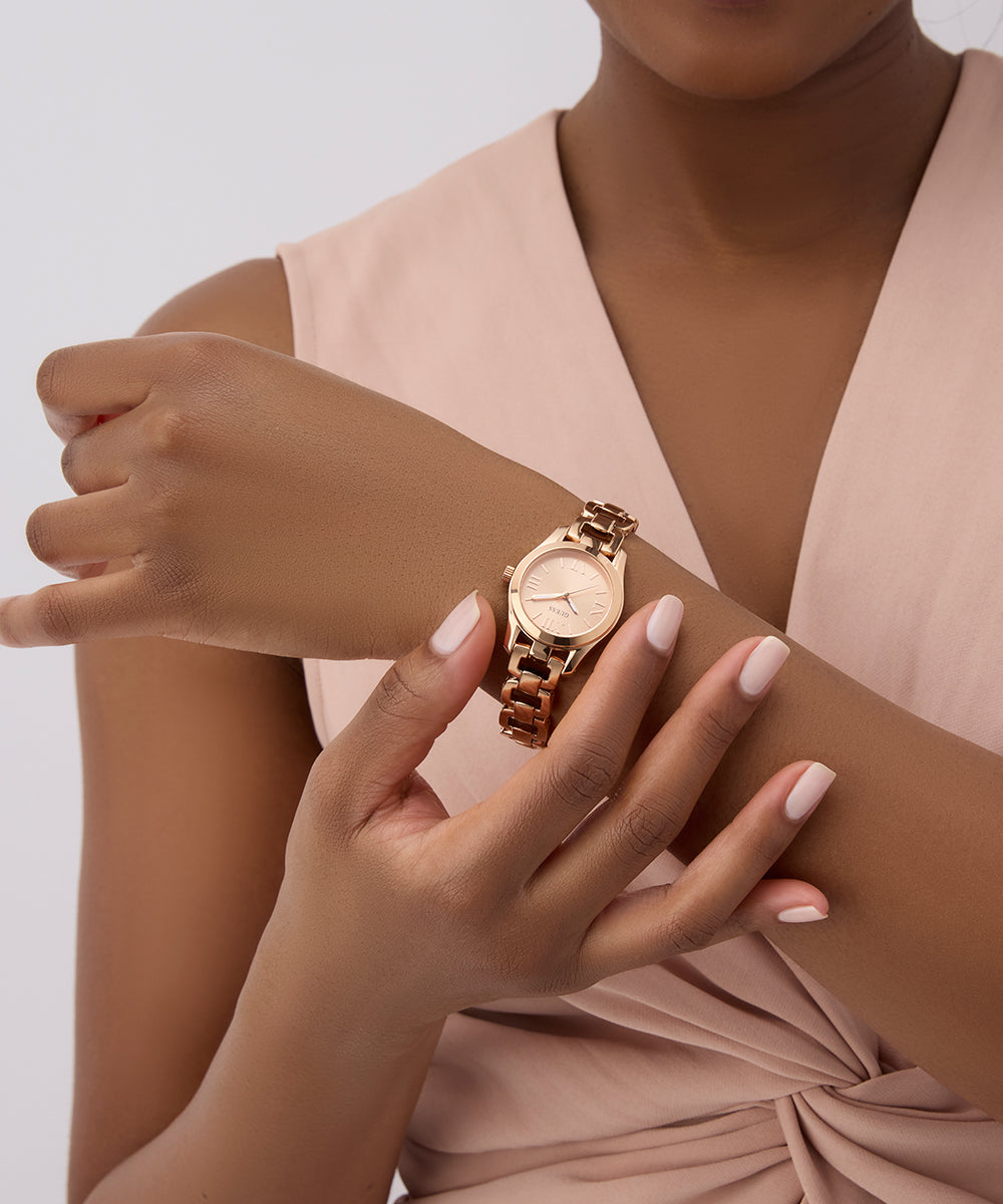 Guess GW0927L4