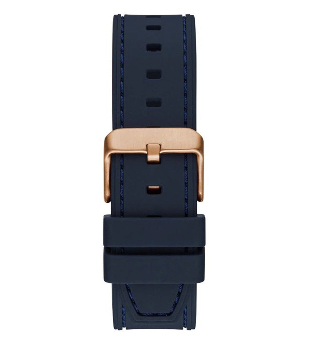 Guess GW0571G2