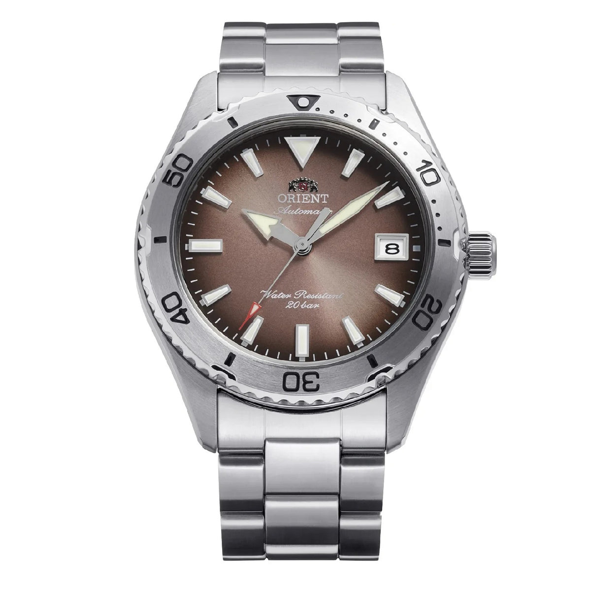 Orient RA-AC0Q17Y en la muñeca