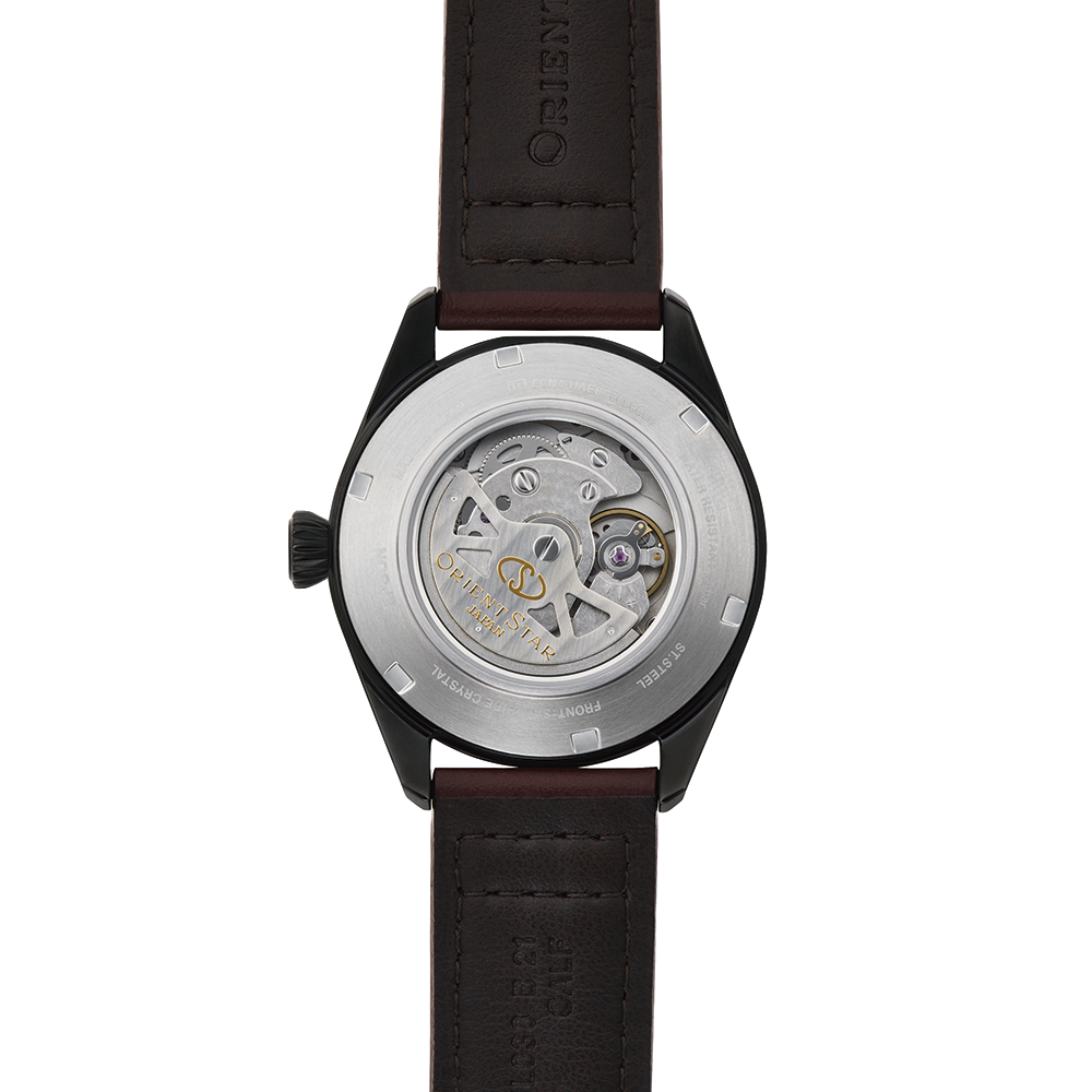 Orient RE-AU0202N en la muñeca