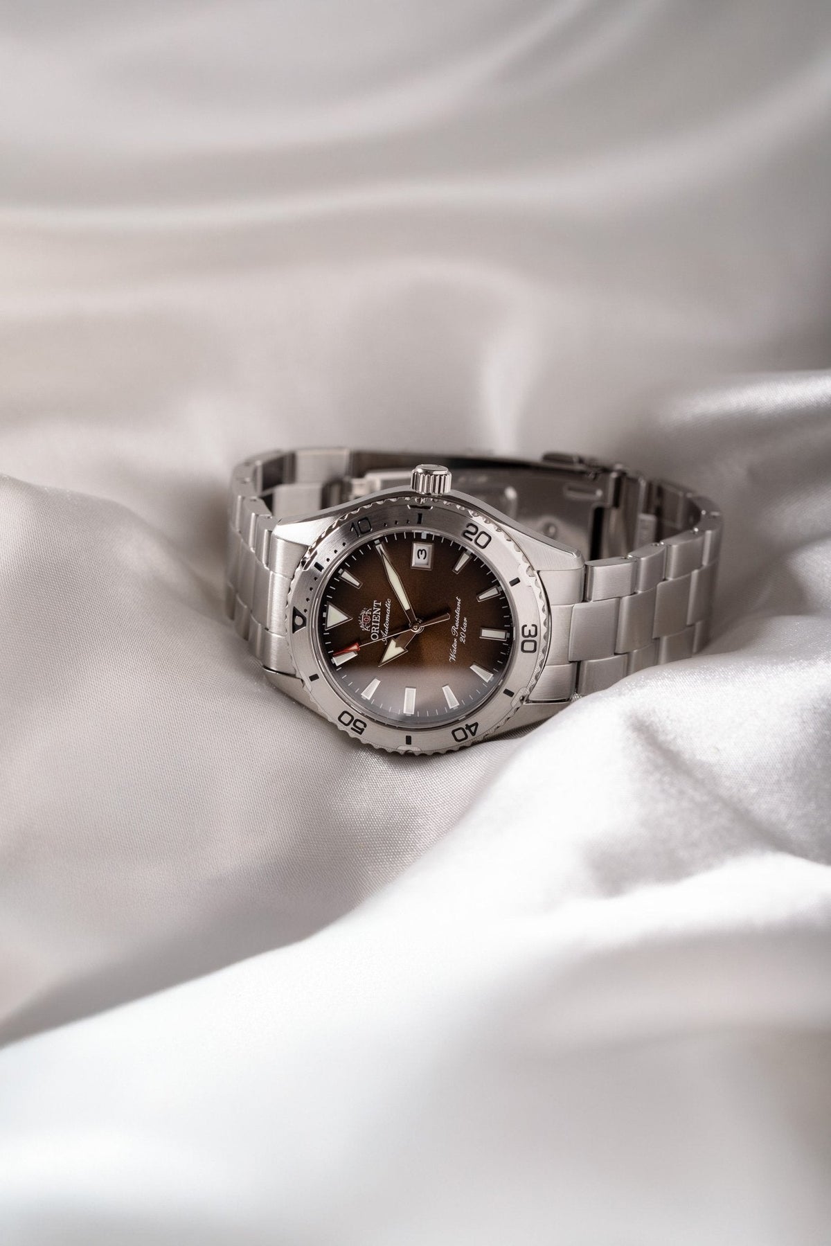 Orient RA-AC0Q15Y detalle