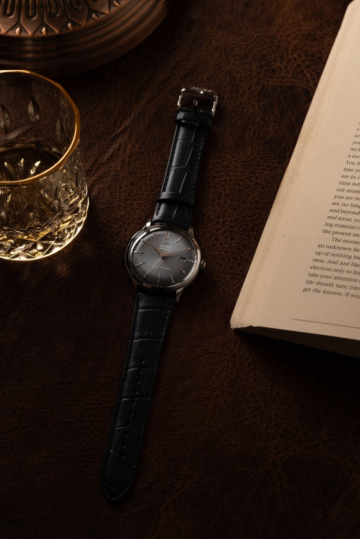 Orient RA-AC0030L detalle